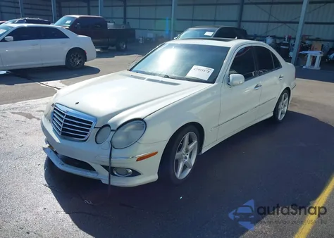 2009 Mercedes-Benz E 350 z USA, uszkodzony, nr VIN WDBUF56X59B414425